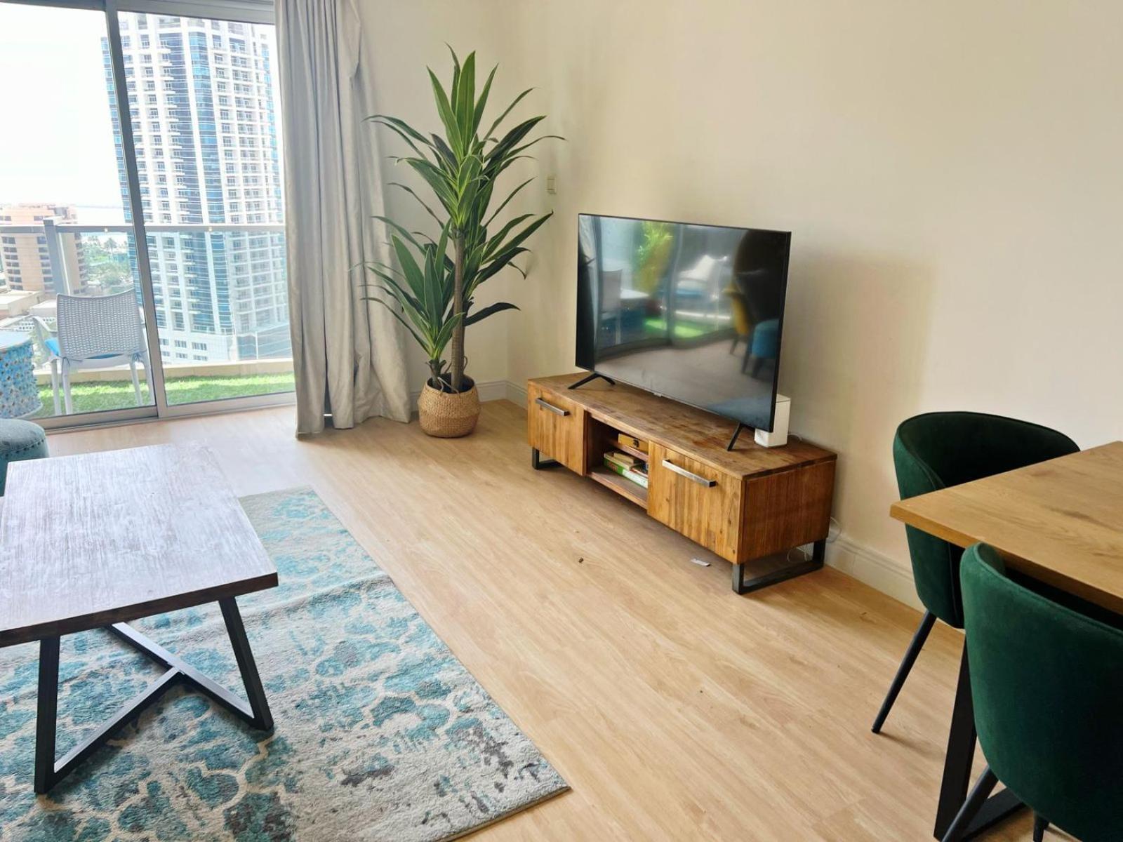 Newly Renovated Marina & Sea View Family Condo 迪拜 外观 照片